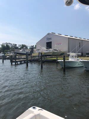 Starling Marine is a full-service boat dealership located in Morehead City and Beaufort, North Carolina. Starling Marine offers the finest boat lines including Boston Whaler, Contender, Parker, and Regulator. Starling Marine also provides extensive parts and supplies and repair services to eastern North Carolina.. 