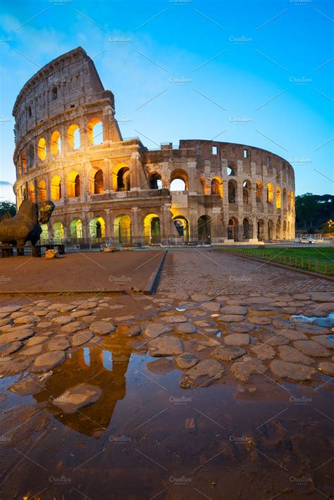 705,037 Rome Images, Stock Photos & Vectors