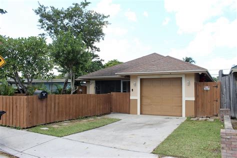 705 S A St, Lake Worth, FL 33460 Zillow