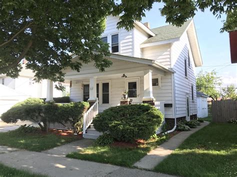 717 WISCONSIN AVE RACINE, WI 53403 $87,700 (Estimated) — Bedrooms — Total Baths — Full Baths — Square Feet 2.69 Acres — ... . 