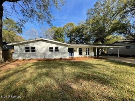 722 Newland St, Jackson, MS 39211 realtor.com®