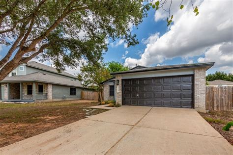 724 Annika Way, Bastrop, TX 78602 Opendoor