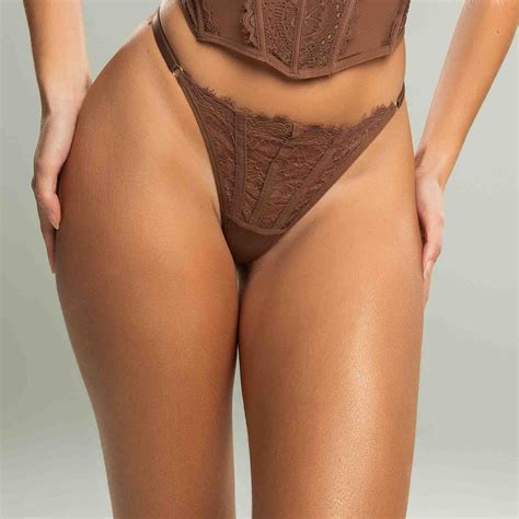 In-Demand Kiara Advani Inspired Bridal Set