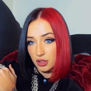 In-Demand Kiara Advani Inspired Bridal Set