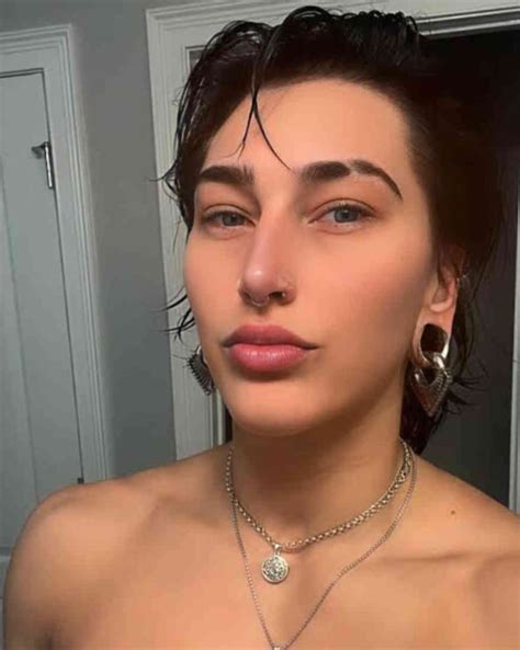 In-Demand Kiara Advani Inspired Bridal Set