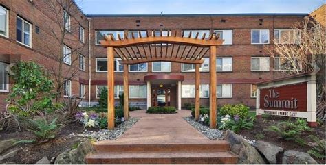 733 summit ave e. Building is located just blocks from all the wonderful Capitol Hill restaurants, cafes, grocery stores, etc. Near public transportation and close to downtown! RENT: $1395 per month TO VIEW: Please call/ text Jake at 206-355-3935, or email buckleyapts@gmail.com UTILITY FEE: $120 monthly utility fee covers water, sewer, garbage AND heat! $900 ... 