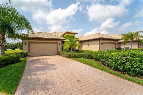 7429 Moorgate Point Way Naples, FL 34113