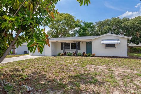 7431 Neva Ln, Port Richey, FL 34668 realtor.com®