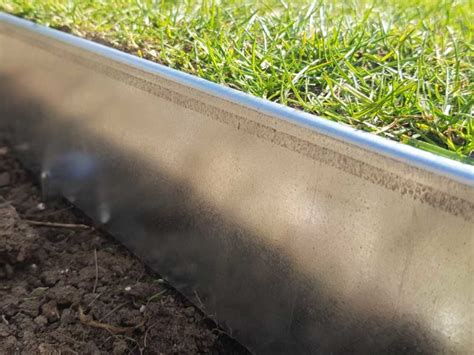 75mm Galvanised Lawn Edge Metal Edging 1mtr Lengths