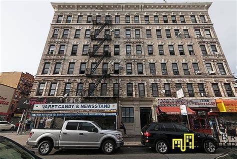 77 varet street. 741 PARK AVENUE #2A is a rental unit in Bedford-Stuyvesant, Brooklyn priced at $3,575. 