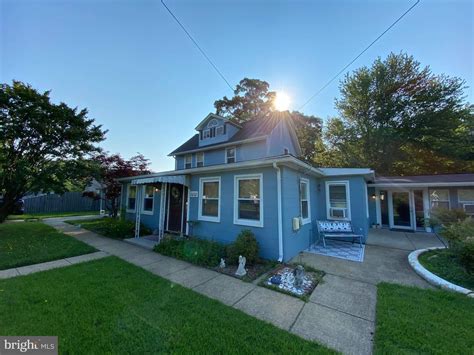 799 central ave edgewater md. 799 Central Avenue E, Edgewater, MD 21037, 2227 square foot, 4 bedrooms, 2 full & 1 partial bathrooms, asking price of $650,000, MLS ID MDAA2057514. 703.448.0485. 