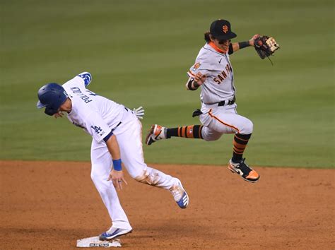 7th inning meltdown sends SF Giants to third straight loss in first game vs. Astros