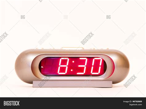 Let us say you want to set alarm for 8:30 am.Just Google Alarmsetter.com and set the required alarm. Is this alarm clock suitable for heavy sleepers? Set alarm for 8:30 am and leave the rest on Alarmsetter.com.It Is designed for every type of sleepers . 