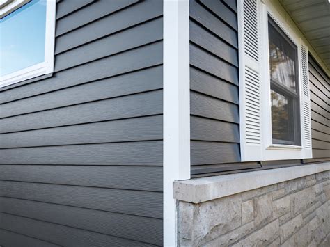 8 aluminum siding. Once you notice a scratch on the aluminum board and batten siding, it’s difficult to ignore. Side by side, steel is a more durable alternative to aluminum board and batten siding. Though both of these products are metal, steel offers greater strength than aluminum. This translates to less damage over time. In most cases, homeowners can … 