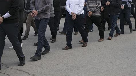 8 ilde IŞİD operasyonu: 33 kişi gözaltına alındı