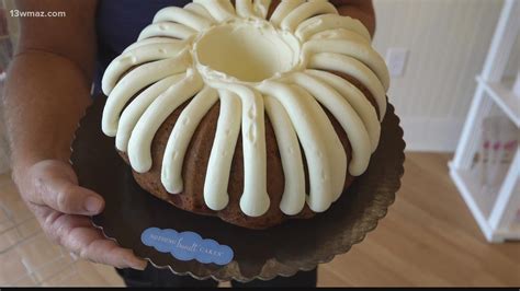 8 inch vs 10 inch nothing bundt cake. The 8-inch bundt cakes are $21-$31 and serves eight to 10. A 10-inch is $31-$41 and serves 18 to 20. Prices vary depending on the decoration. The tiered bundt cakes, which are 8-inch over 10-inch sizes, serve 26 to 30 and cost $65 each.Aug 22, 2017. 