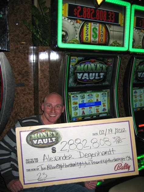 8 million dollar casino winner/