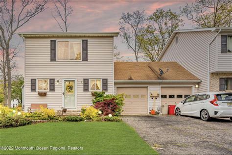 8 patricia ct howell nj. 1320 sq. ft. townhouse located at 7 Patricia Ct, Howell, NJ 07731 sold for $188,000 on Oct 15, 2018. View sales history, tax history, home value estimates, and overhead views. APN 2100001 1600011. 