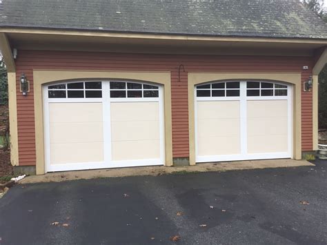 The average cost to purchase and install garage doors is $1,300, with a range from $785 to $3,700. Single-car garage door installation costs range between $1,000 and $1,300 on average, while a double garage door installation will usually cost between $1,500 and $3,500. In Ontario, the average total garage door installation cost is $2,300 for ...