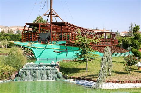 80 Binde Devr I Alem Parkı