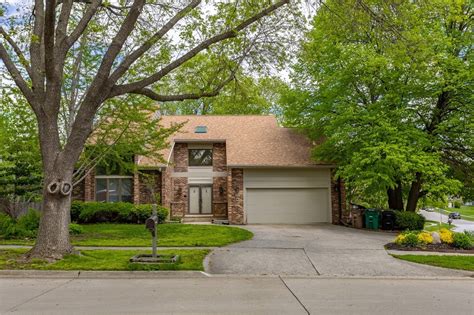 800 52nd Ct, West Des Moines, IA 50265 Redfin