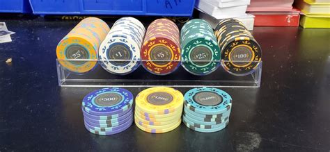 casino royale poker plaques