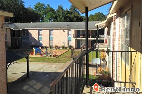 Multi-family (5+ unit) located at 838 Oak St, Houston, TX 77018. View sales history, tax history, home value estimates, and overhead views. APN 0731410020012.. 