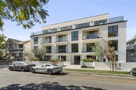 825 N Croft Ave #203, West Hollywood, CA 90069 MLS #23-258129 - Zillow