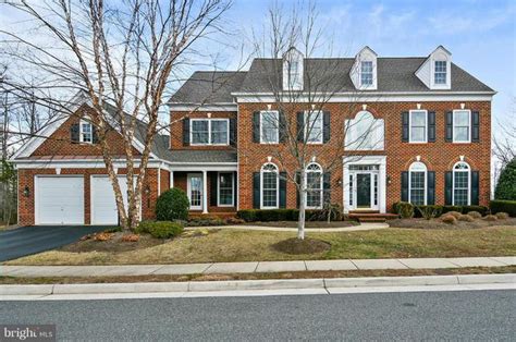 8258 Native Violet Dr, Lorton, VA 22079 MLS# 1001782365 Redfin