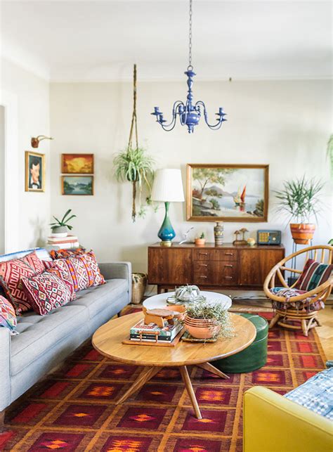 85 Inspiring Bohemian Living Room Designs