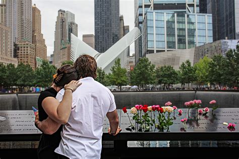 9/11 victims honored at memorial ceremony in Lower Manhattan