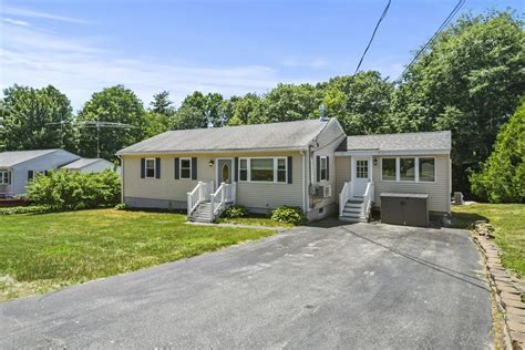 9 Island Road, Ashburnham, MA 01430 Compass