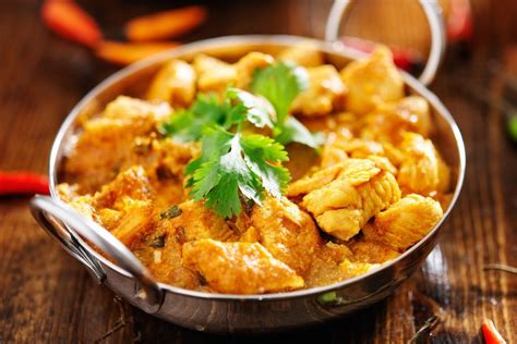 9 Slow Cooker Chicken Curry Recipes That Are Budget