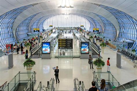 9 airport design tricks that are hiding in plain sight