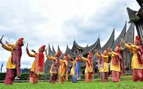 9 Daftar   9 Daftar Suku Minangkabau Suku Asli Dari Sumatera - 9 Daftar