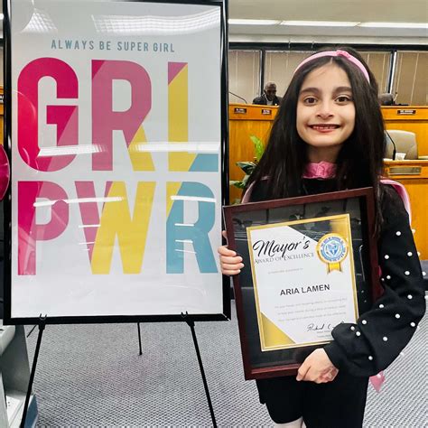 9-year-old Aurora girl honored with mayor's Award of Excellence for saving mom