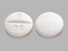 90 8 white round pill. Tizanidine (Zanaflex) is a muscle relaxer used to treat stiff, rigid muscles. It's taken by mouth, typically 3 times a day. Tizanidine (Zanaflex) isn't a controlled substance, so it isn't known to cause an addiction. But it does have several risks and warnings for side effects such as low blood pressure, dry mouth, and sleepiness. 