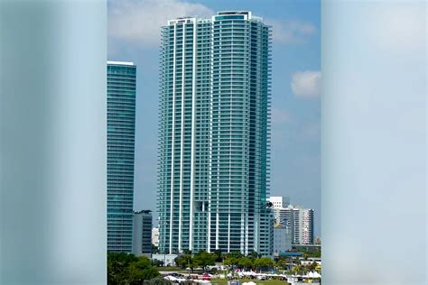 900 biscayne bay miami fl 33132. 3 beds, 3.5 baths, 1694 sq. ft. condo located at 900 Biscayne Blvd #1801, Miami, FL 33132 sold for $840,000 on Apr 14, 2021. MLS# A10923739. Best split floorplan at 900 Biscayne with gorgeous direc... 