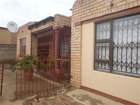 91 Houses for Sale in Orange Farm RentUncle - Africa