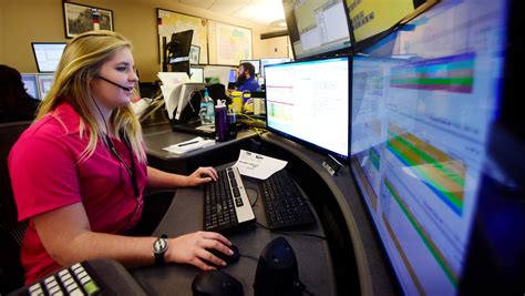 'Power shifts' to aid Metro Communication dispatchers when 911 calls surge in Sioux Falls. ... And Metro Communications, the agency that fields 911 calls and sends police officers, .... 