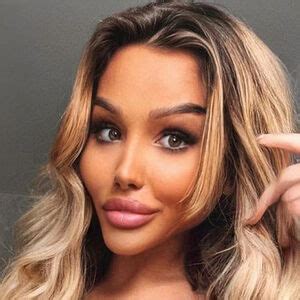 In-Demand Kiara Advani Inspired Bridal Set