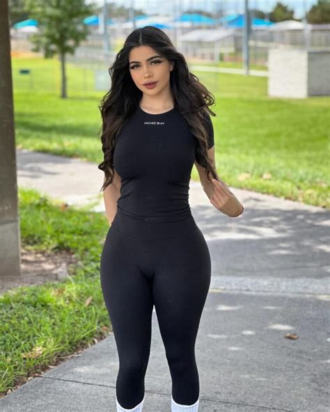 In-Demand Kiara Advani Inspired Bridal Set