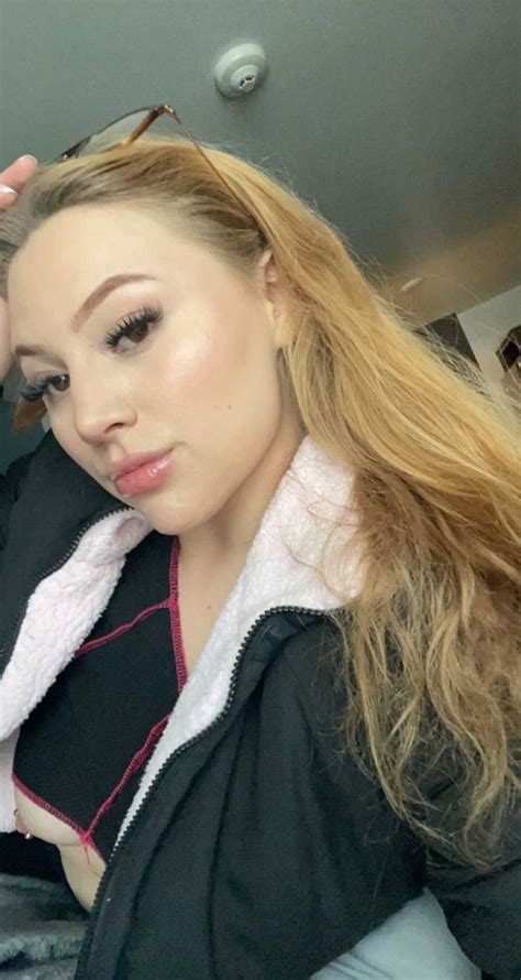 In-Demand Kiara Advani Inspired Bridal Set