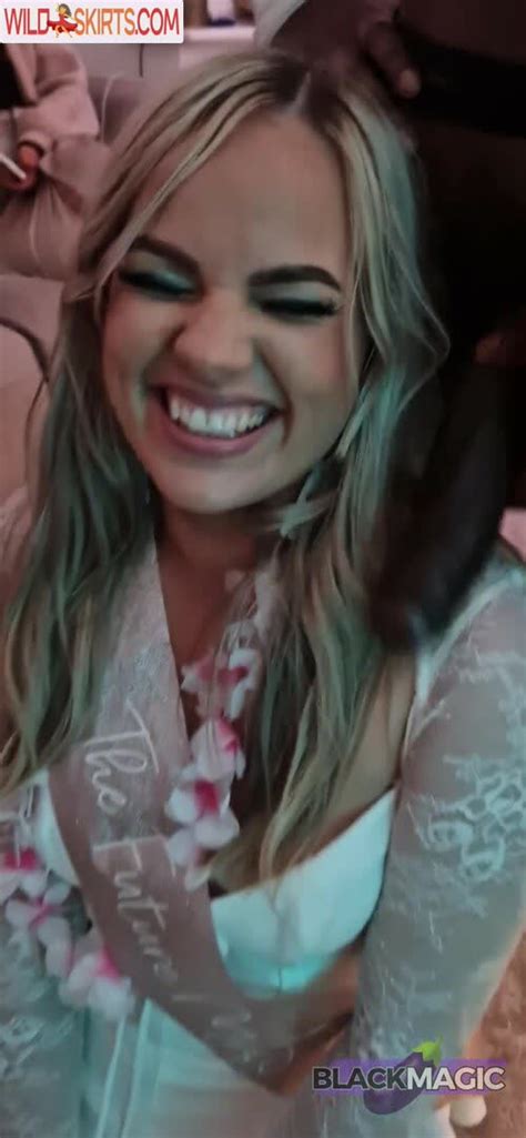 In-Demand Kiara Advani Inspired Bridal Set