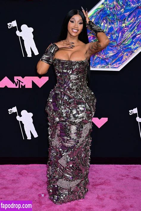 In-Demand Kiara Advani Inspired Bridal Set