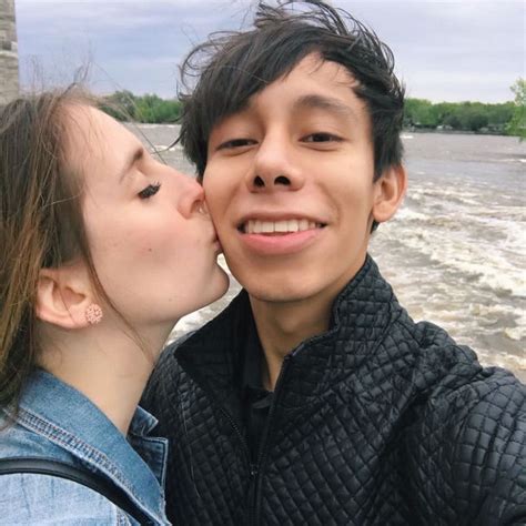 In-Demand Kiara Advani Inspired Bridal Set