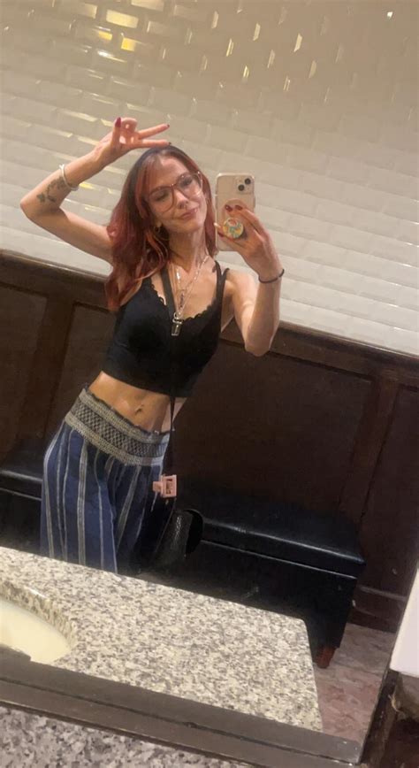 In-Demand Kiara Advani Inspired Bridal Set