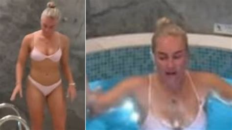 In-Demand Kiara Advani Inspired Bridal Set