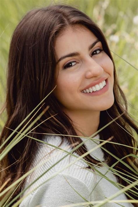 In-Demand Kiara Advani Inspired Bridal Set