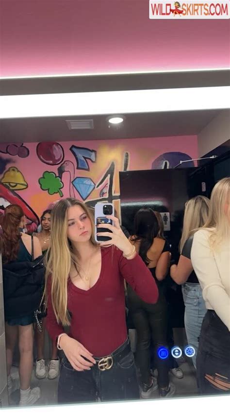 In-Demand Kiara Advani Inspired Bridal Set